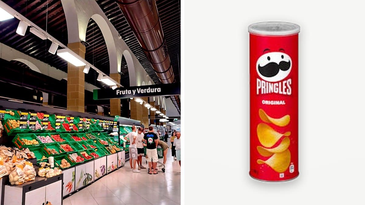Bote de Pringles original tumbado en una mesa de picnic al atardecer, con patatas fritas esparcidas sobre la superficie