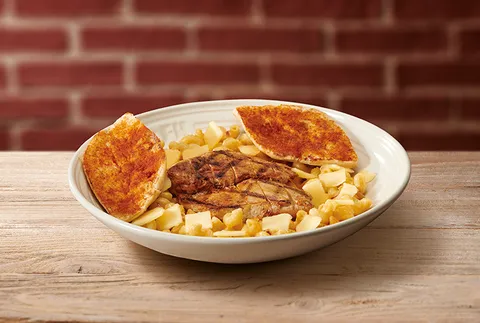 Cavatappi Chicken Pasta — Foster's Hollywood