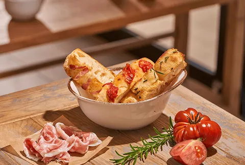 PANE ALLA GINOS — Ginos