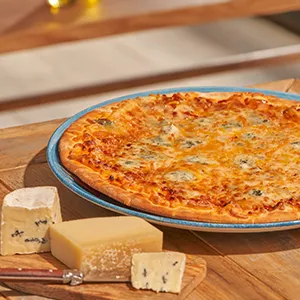 PIZZA 4 FORMAGGI SIN GLUTEN — Ginos