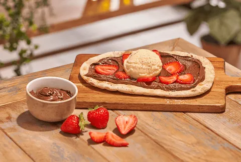 PIZZETA NOCILLA ® — Ginos