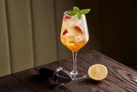 SPRITZ 0,0 — Ginos
