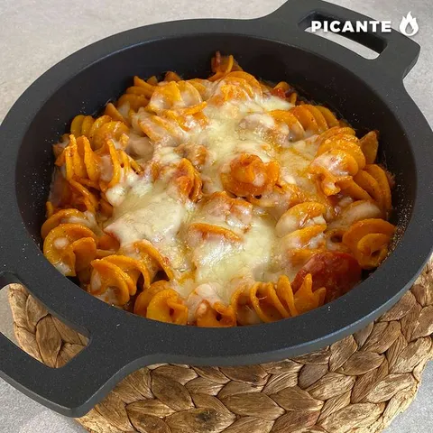 Pasta gratinada arrabbiata — La Mafia se sienta a la mesa