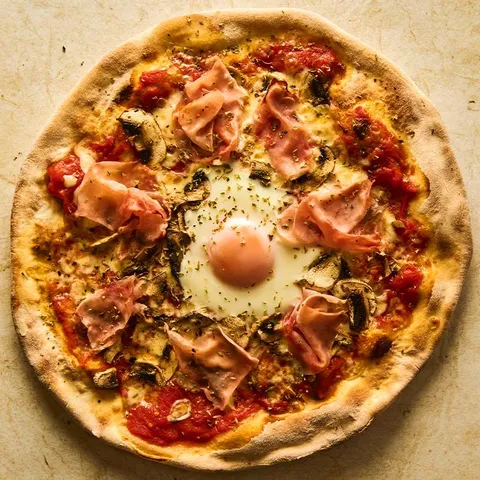 Prosciutto e funghi — La Mafia se sienta a la mesa