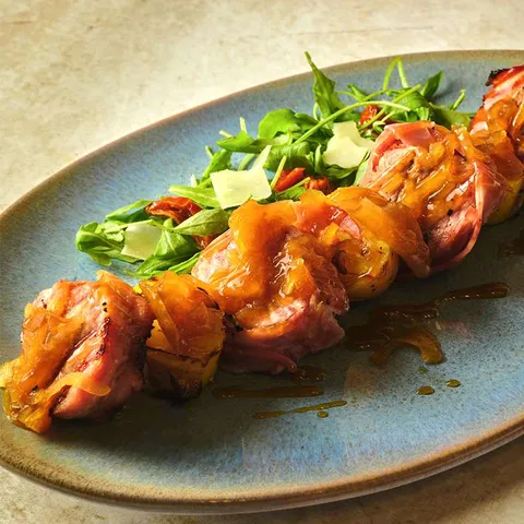 Medallones de solomillo de cerdo con bacon y Pedro Ximénez — La Mafia se sienta a la mesa