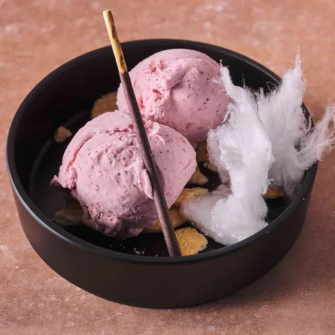Helado de fresa — La Mafia se sienta a la mesa