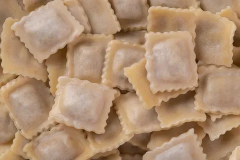 Ravioli (De carne) — La Tagliatella