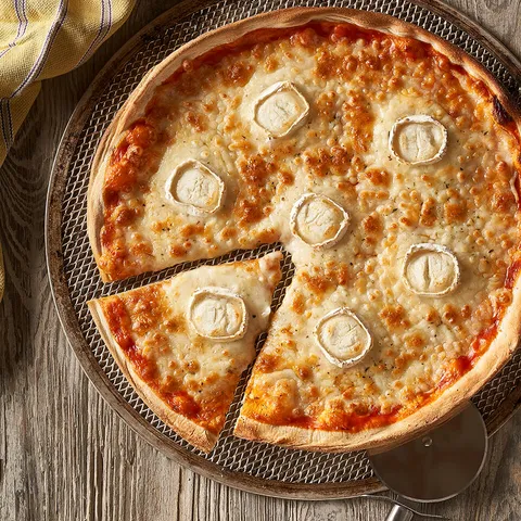 Pizza con formaggio di capra — Muerde la Pasta