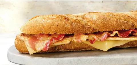 Lomo Queso y Bacon — Pans & Company