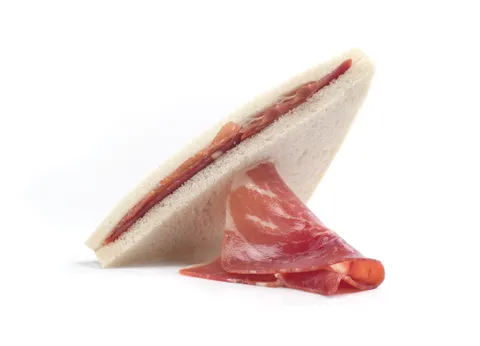Sándwich Frío Jamón Serrano — Rodilla