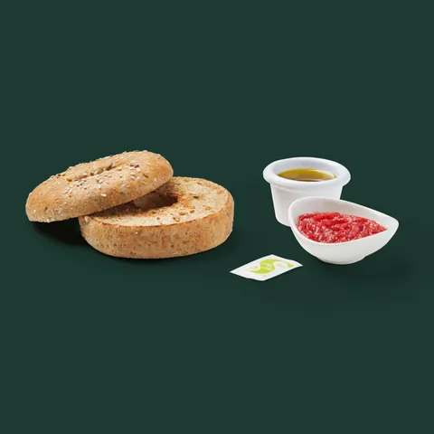 Bagel de cereales con tomate — Starbucks
