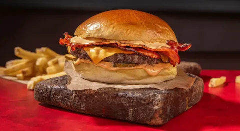 BACONATOR SUPREME — Tony Roma's