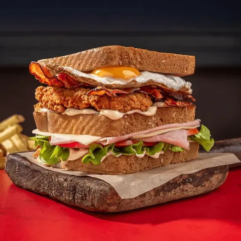 CRISPY CLUB SANDWICH — Tony Roma's