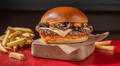 EMMY BURGER — Tony Roma's