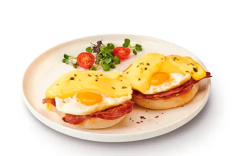 Huevos Benedict con Bacon — VIPS