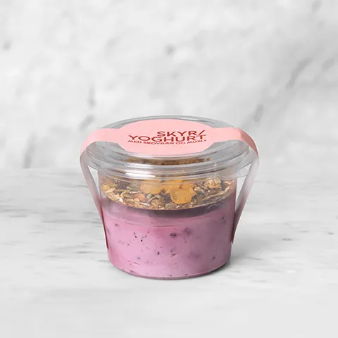 Skyr/Yoghurt Med Skovbær & Müsli — Lagkagehuset