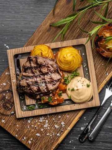 Pinchos plank steak — Pincho Nation