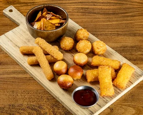 Cheesy platter — Au Bureau