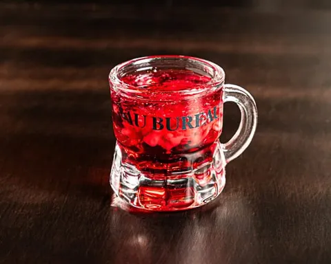 Le shot Au Bureau (2cl) — Au Bureau