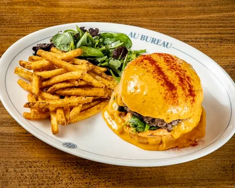 Very spicy burger (version bœuf) — Au Bureau