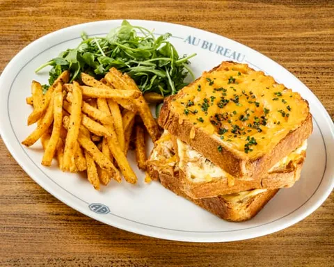 Croque Chicken Cajun — Au Bureau