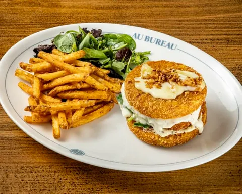 Raclette potatoes burger veggie — Au Bureau