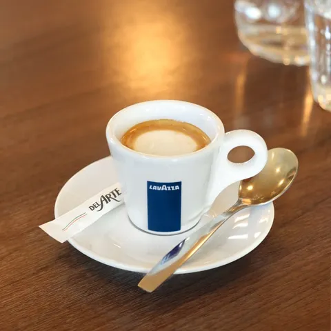 Café noisette — Del Arte