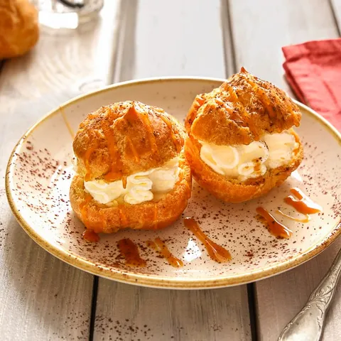 Petits choux à la crème — Del Arte
