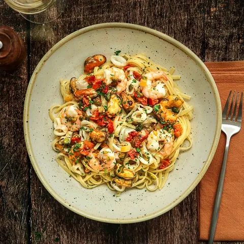 Linguine di mare — Del Arte