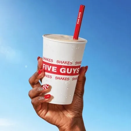 NOUVEAU : Milkshake Iced Coffee — Five Guys
