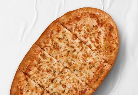 Flatzz Triple Cheese — Pizza Hut