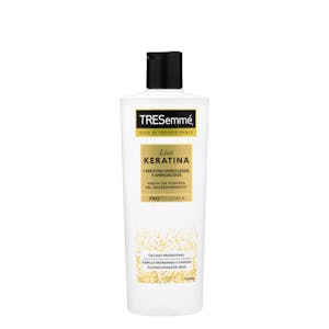 Acondicionador Liso Keratina TRESemmé cabello encrespado o dañado