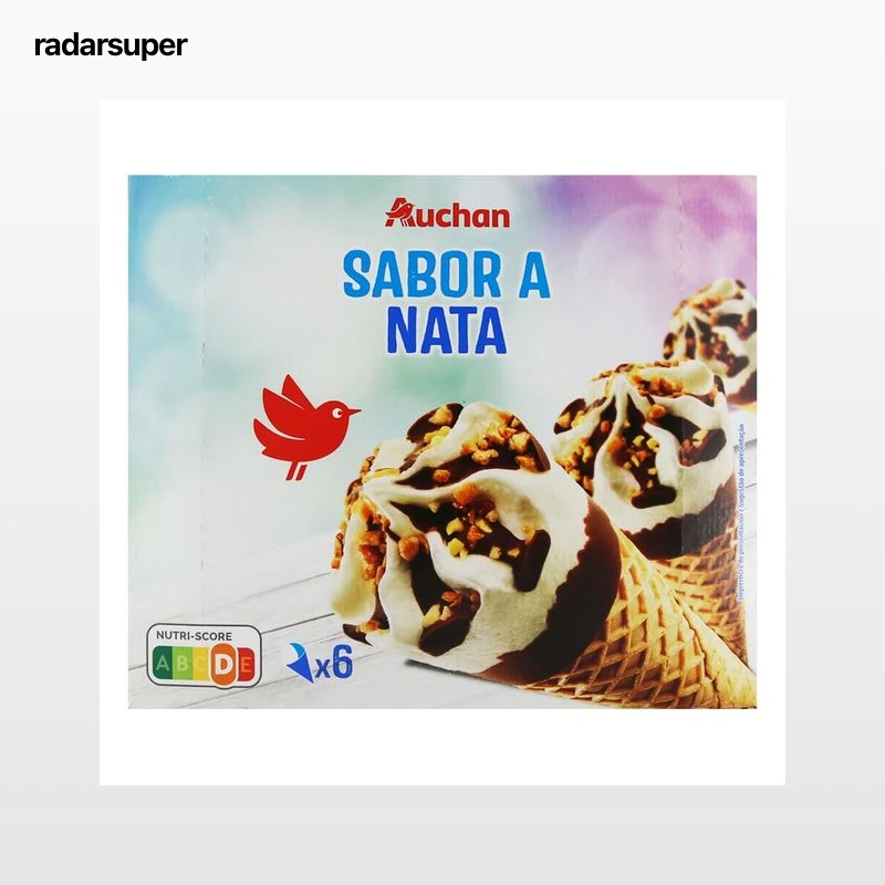 AUCHAN Cono de helado de nata con trocitos de avellana caramelizada y salsa de chocolate 6 x 120 ml. Producto Alcampo