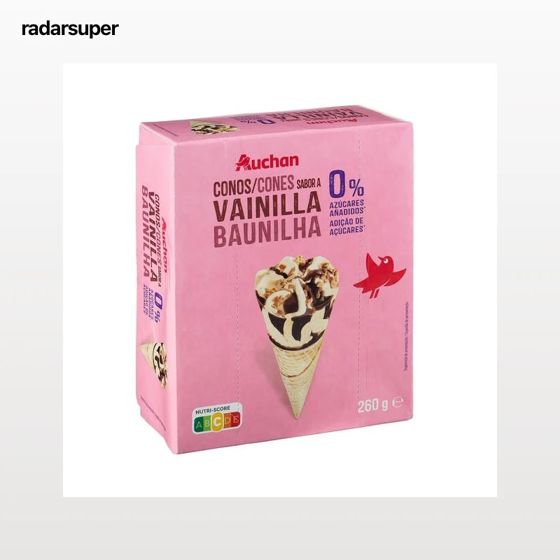 AUCHAN Conos de helado sabor a vainilla con barquillo y trocitos de almendras, sin azúcar 4 x 120 ml Producto Alcampo.