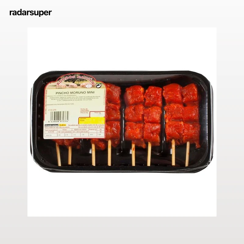 Bandeja con mini pinchos de jamón de cerdo con adobo rojo CAYSAN
