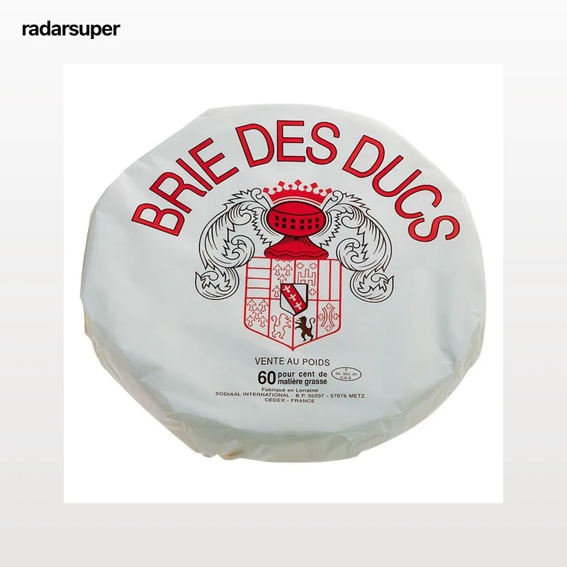 BRIE DES DUCS Queso brie, cuña.