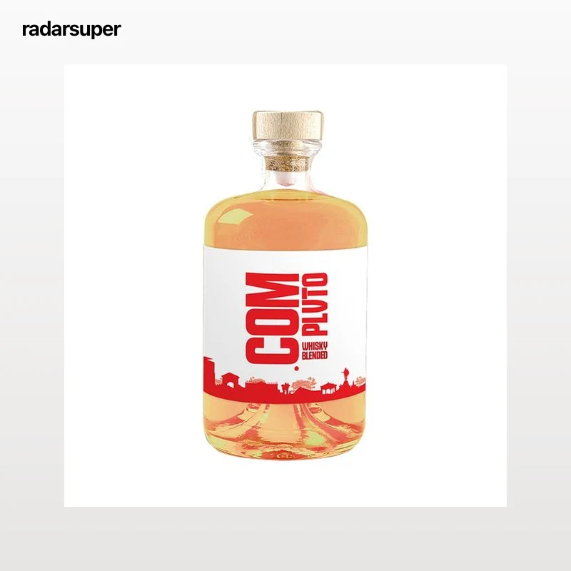 COMPLVTO Whisky blended 6 años botella 70 cl.