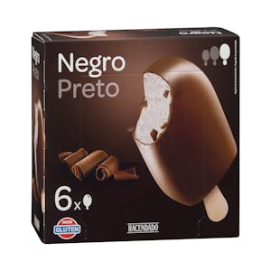 Helado bombón negro sabor nata