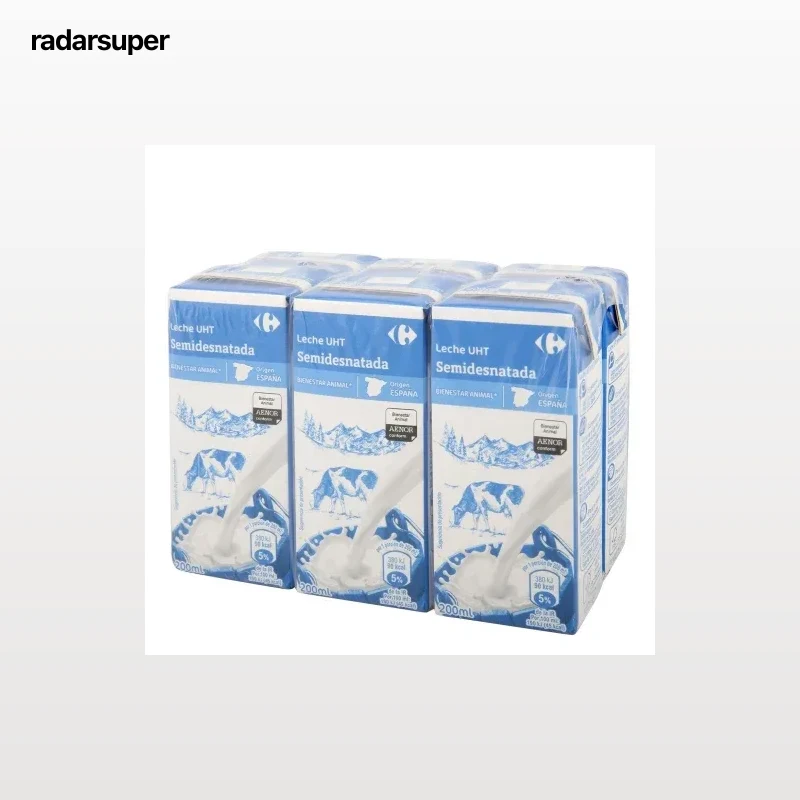 Leche semidesnatada Carrefour pack de 6 briks de 200 ml.