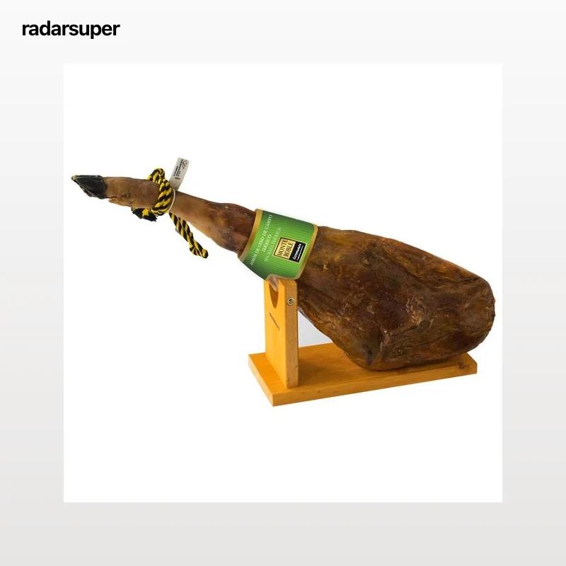 MONTE ROBLE Jamón de cebo de campo ibérico (50% raza ibérica) MONTE ROBLE pieza de 8 a 9 kilos (peso aproximado).