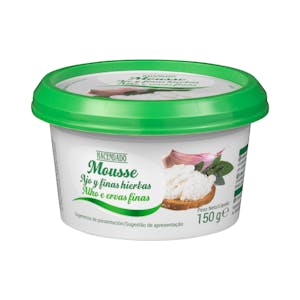 Mousse de queso de vaca con ajo y finas hierbas