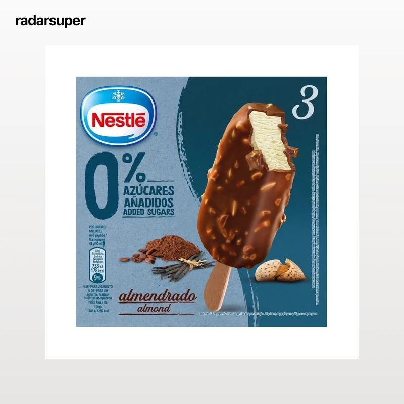 NESTLÉ Helado de vainilla con chocolate y trocitos de almendra, sin azúcares añadidos 3 x 90 ml.
