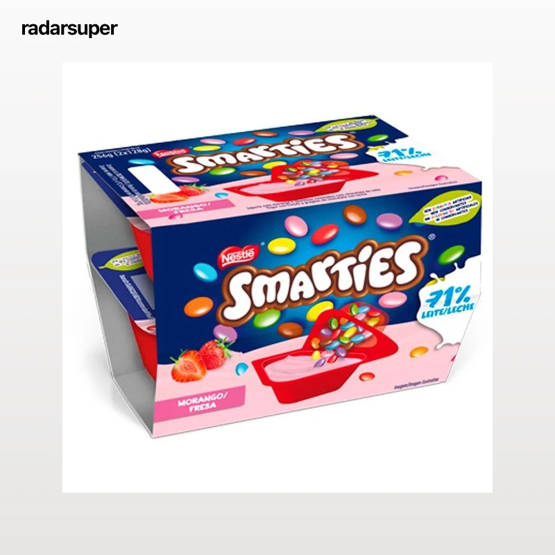 NESTLÉ Yogur azucarado de fresa con grageas de chocolate con leche Smarties mix-in 2 x 128 g.