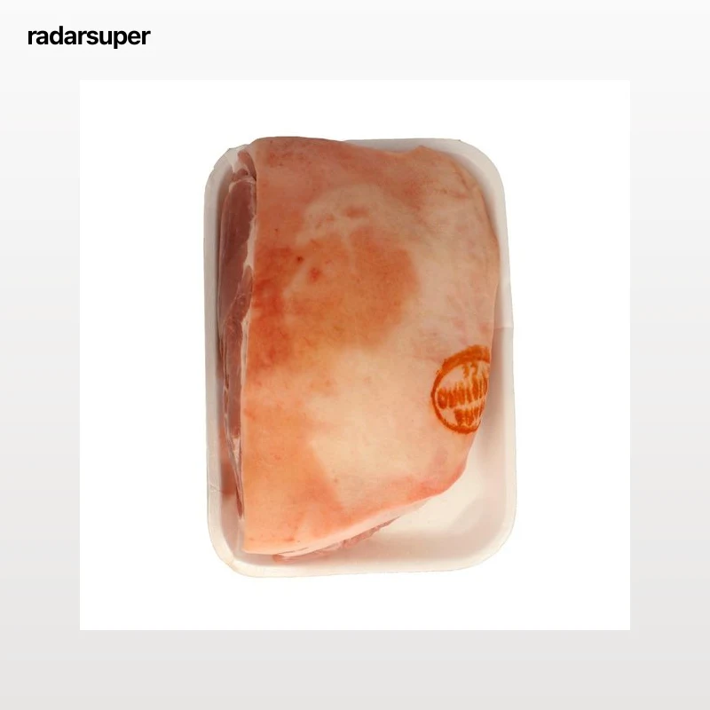 Paleta de cerdo blanco entera y con piel
