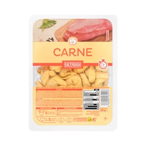 Pasta fresca tortellini rellena de carne