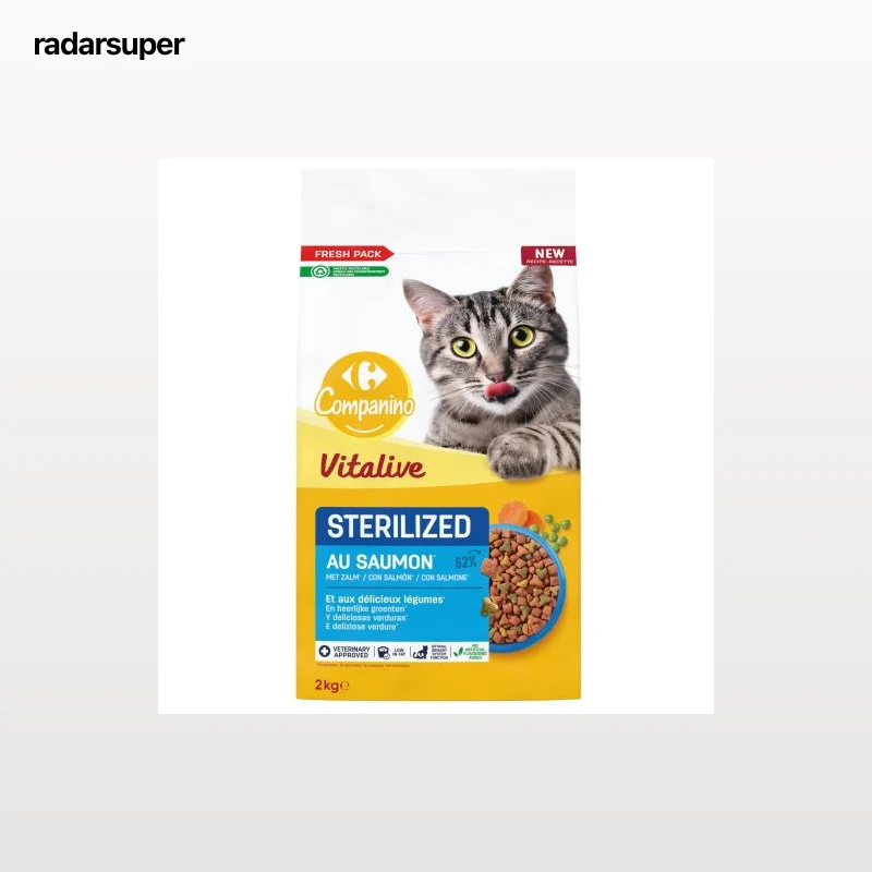 Pienso esterilizado de salmón y verduras para gatos Vitalive Carrefour Companino 2 kg.
