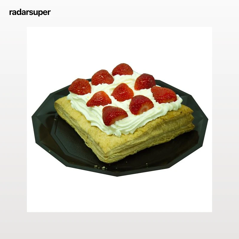 Tarta de nata con fresas, 500 g.