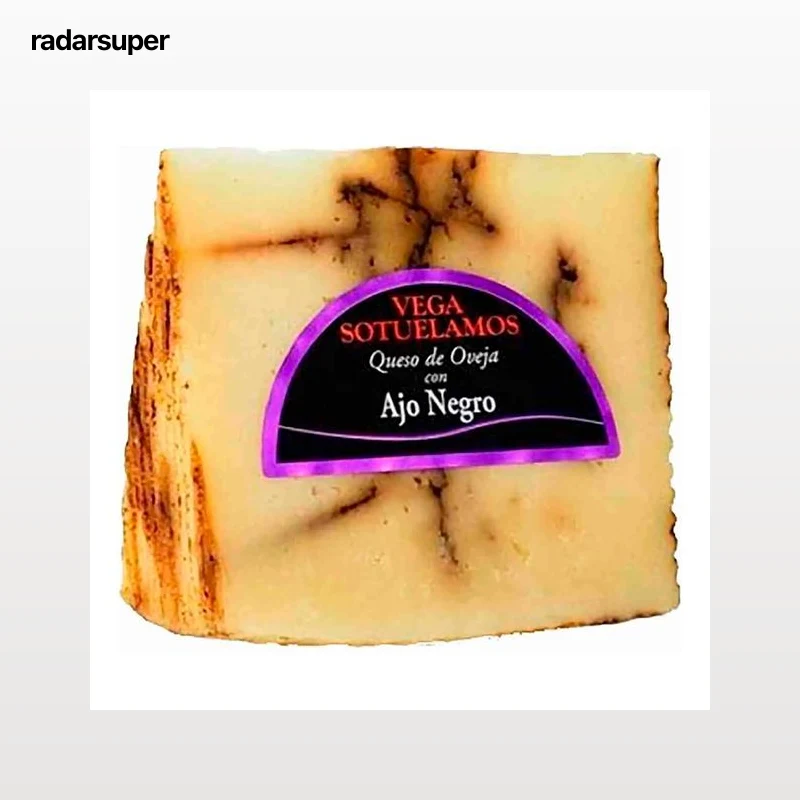 VEGA SOTUELAMOS Queso de oveja curado con ajo negro cuña de 200 g.