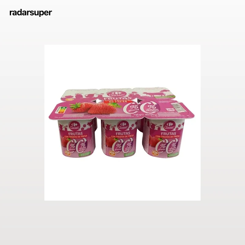 Yogur desnatado con trozos de fresa Carrefour Classic' sin gluten y sin azúcar añadido pack de 6 unidades de 125 g.